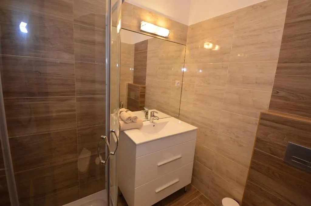 Homestay Fig Tree House Apartment Budapest